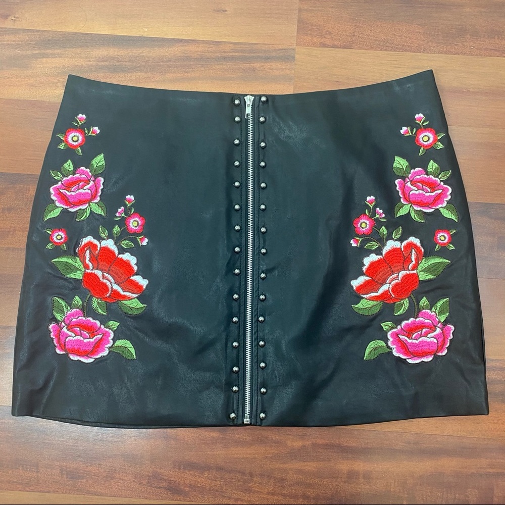 Faux leather floral embroidery studded zipper 2x
